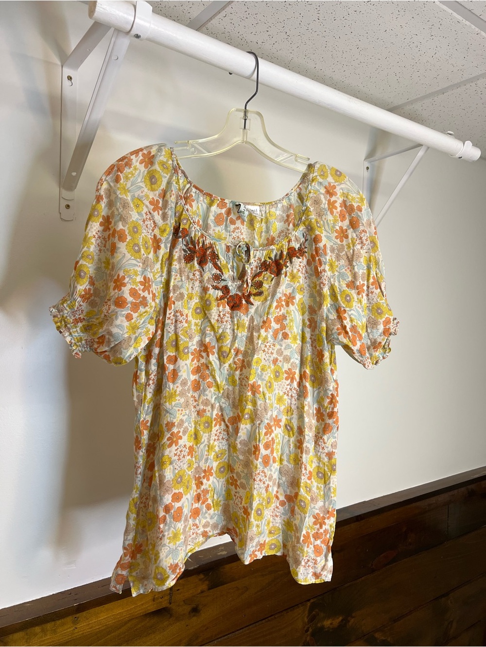 Sahalie Floral Tie-Front Puff Sleeve Top - Orange & Yellow- M